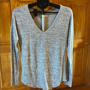 Abercrombie & Fitch Heather Gray V-Neck Sweater
